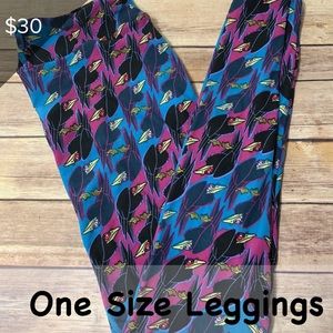 Lularoe Disney Villain Leggings OS